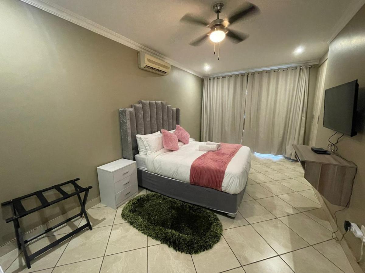 The Black Crown Hotel Hartbeespoort Ngoại thất bức ảnh